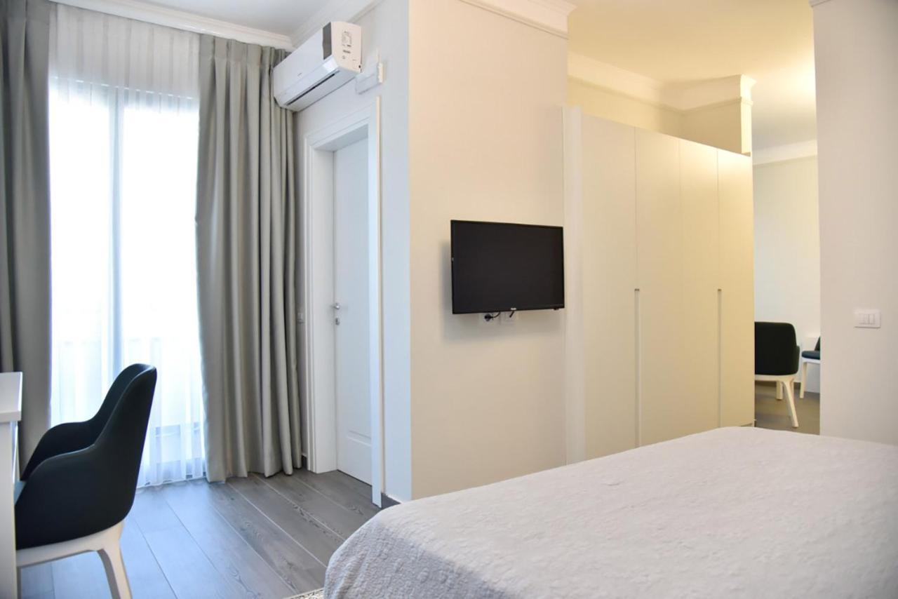 Hotel Imperiale Durrës Kültér fotó