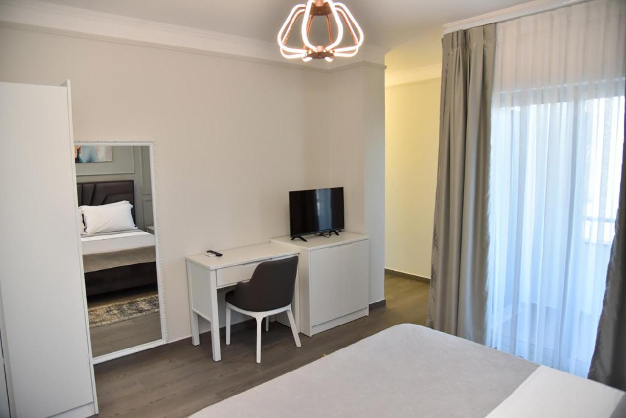 Hotel Imperiale Durrës Kültér fotó