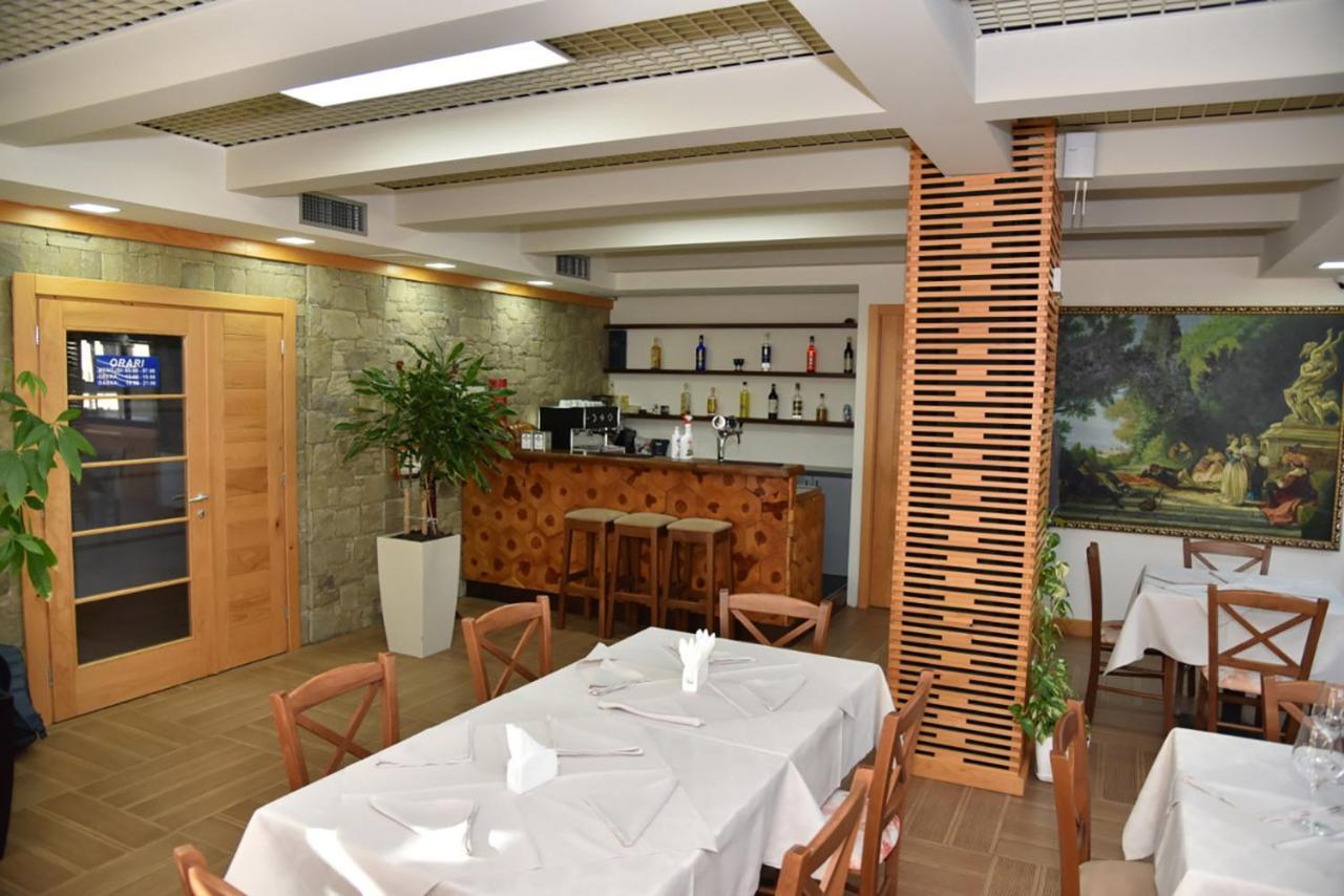Hotel Imperiale Durrës Kültér fotó