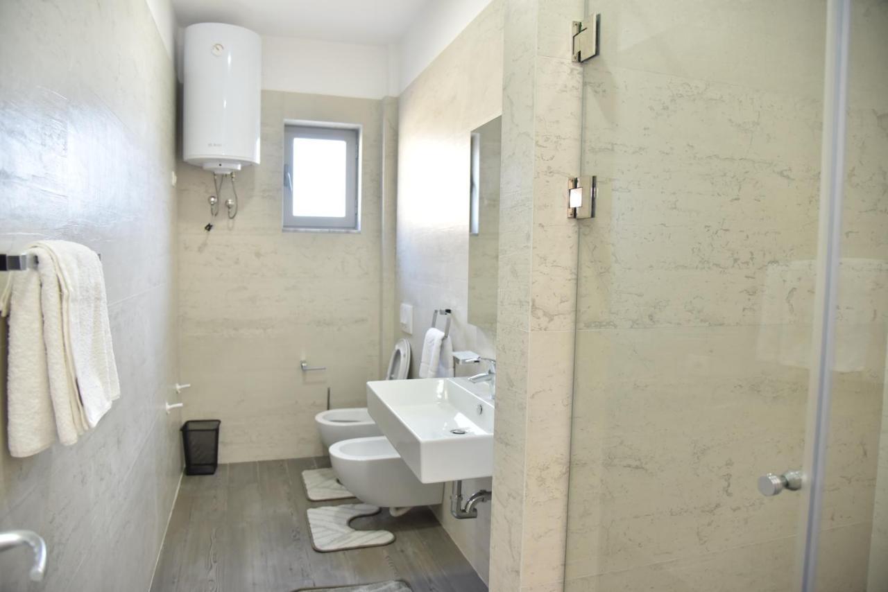 Hotel Imperiale Durrës Kültér fotó