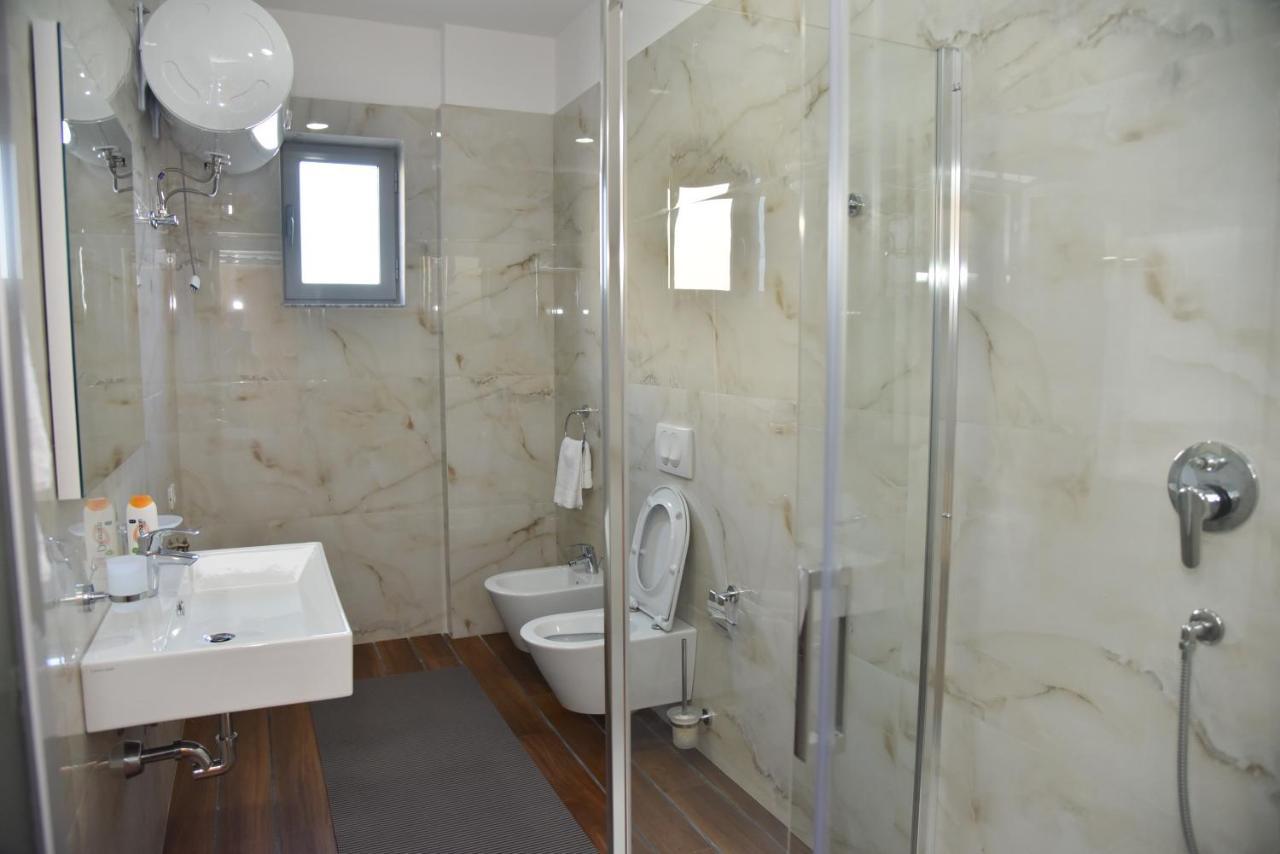 Hotel Imperiale Durrës Kültér fotó