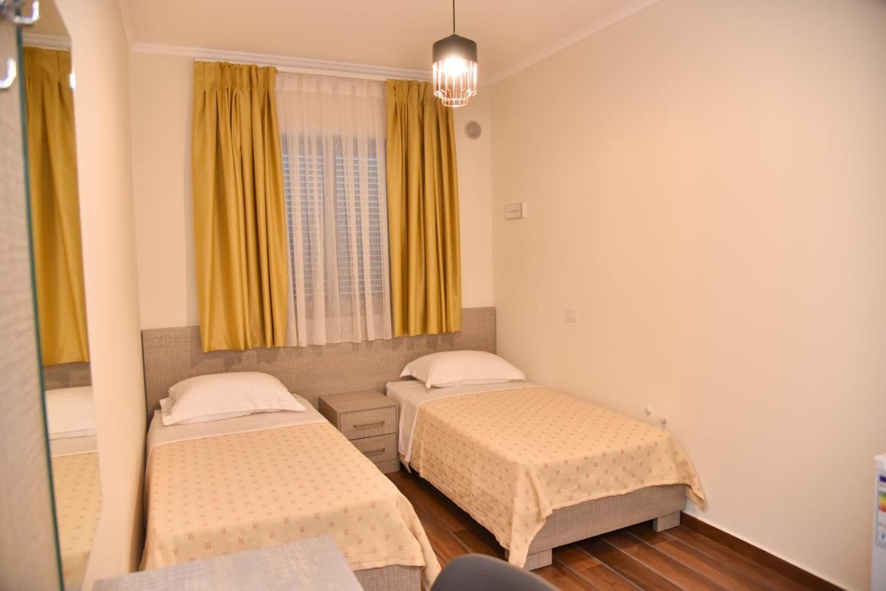 Hotel Imperiale Durrës Kültér fotó